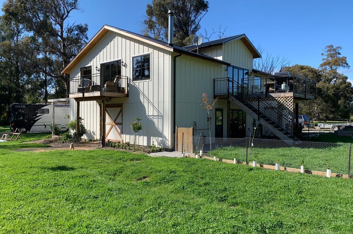 Hawkesbury Build