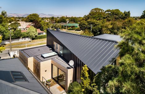 Hawthorne Street House
