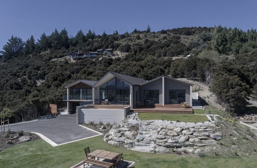 Hidden Hills 