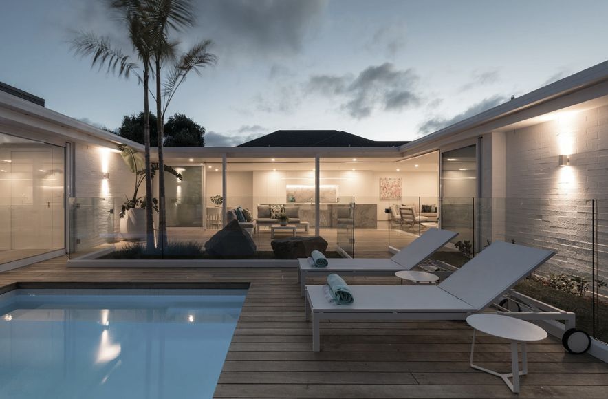 Hollywood House - Takapuna