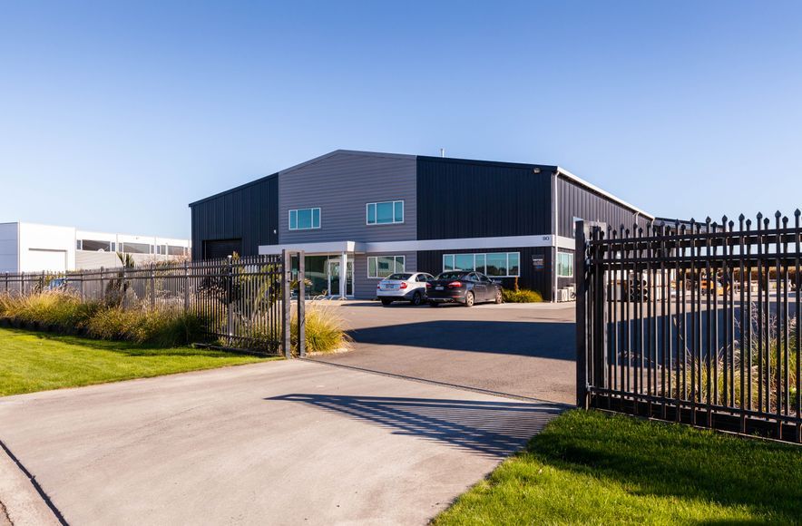 Hurlstone - Location Construction