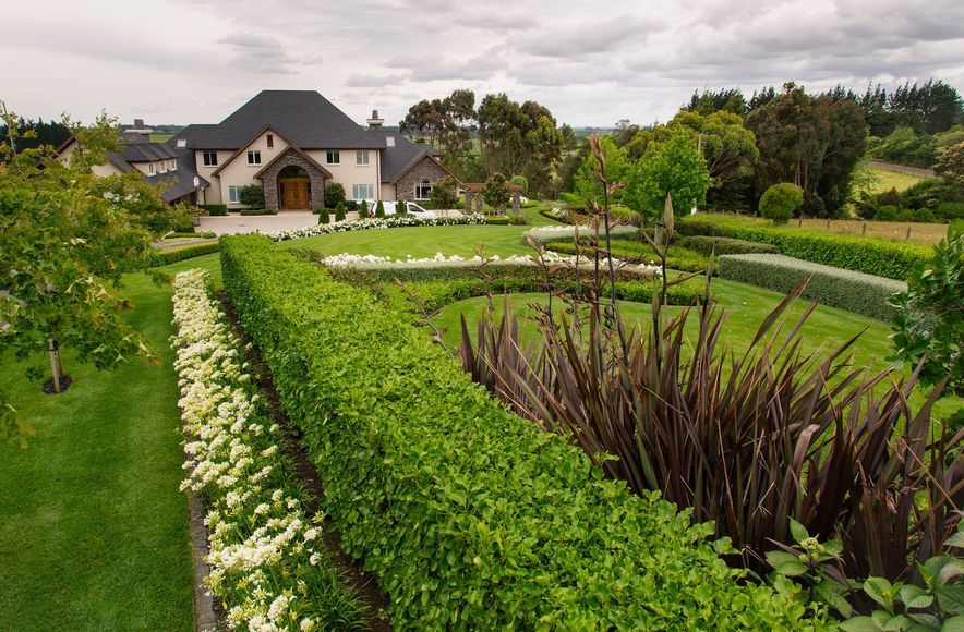 Karaka Garden and Pool