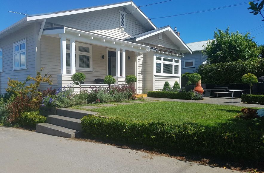 Kitenui Ave