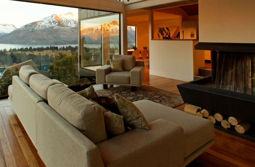Lake View House