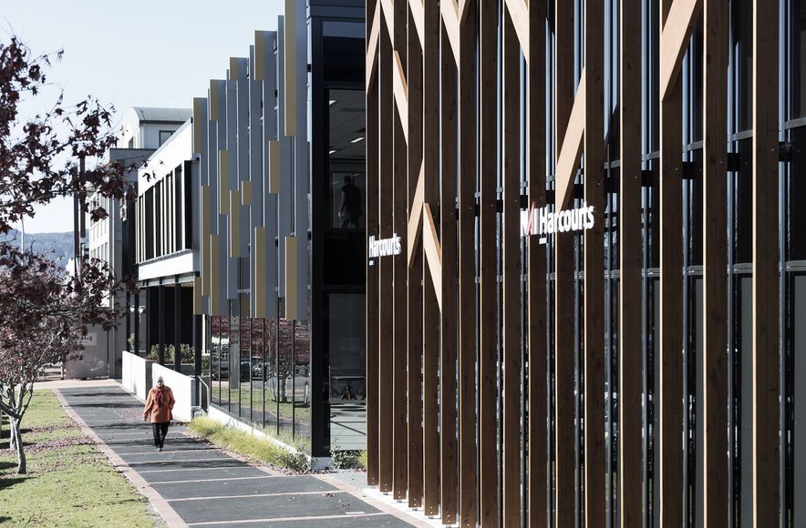 Lakesyde Business Centre