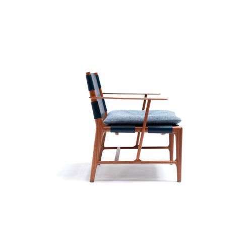 Levante Armchair by Exteta