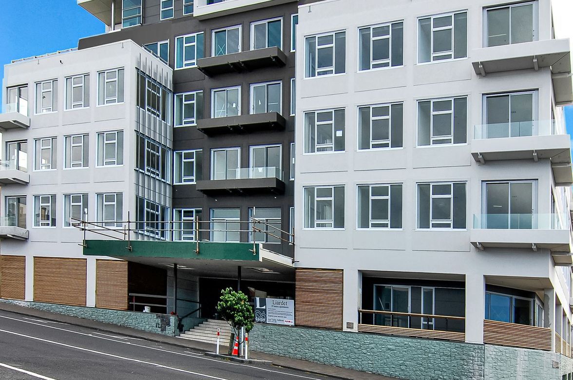 Liardet Apartments