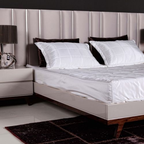 Line Nightstand