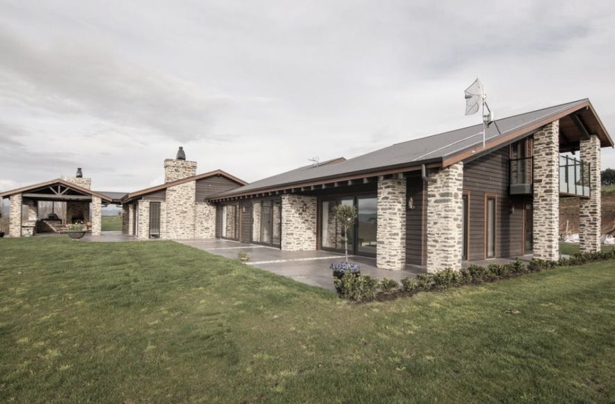 Western Red Cedar Weatherboards - Lodge 148