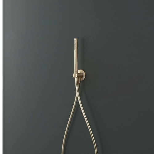 Luxe Wall Mount Shower Kit