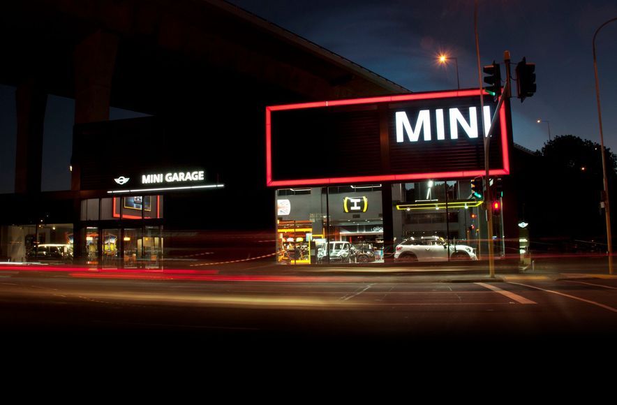 MINI Garage