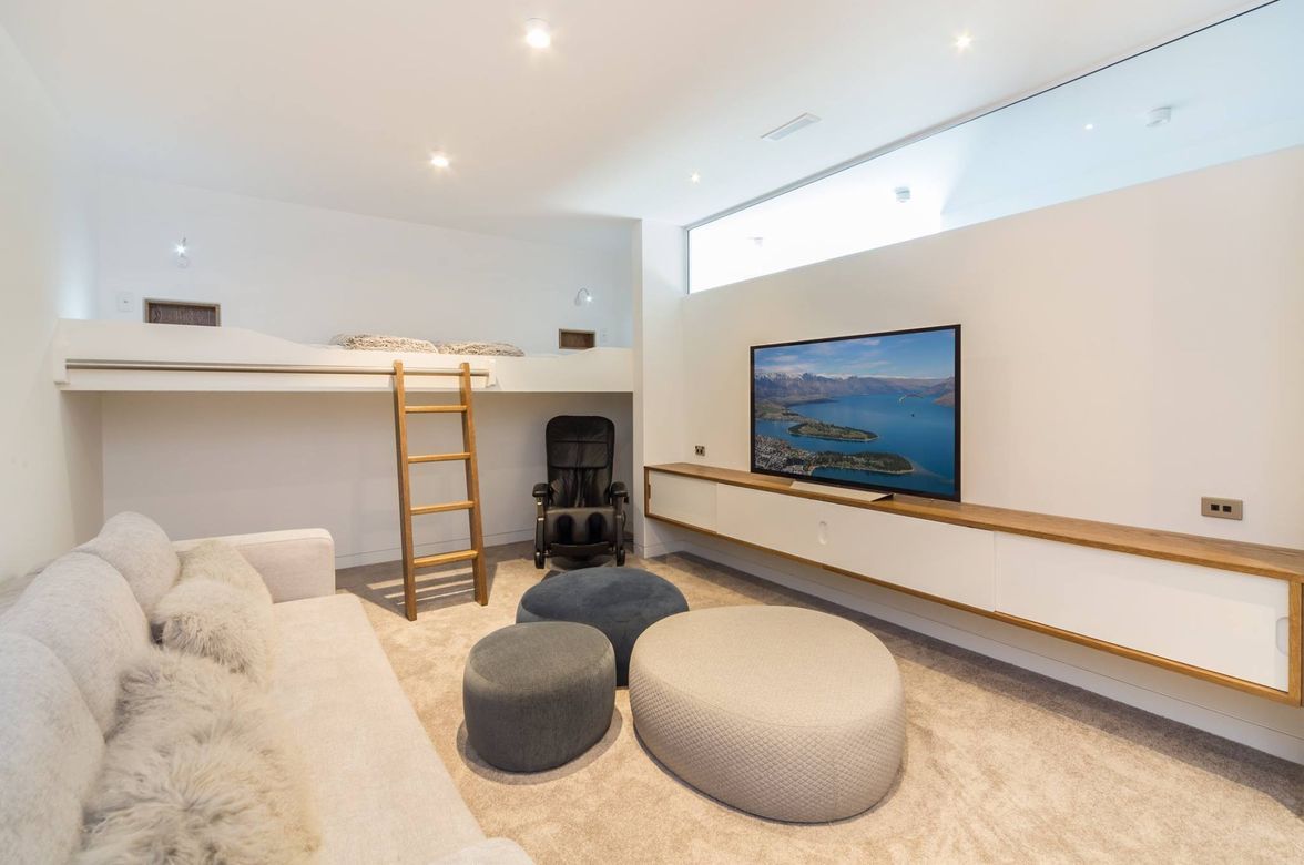 Olivers Ridge Home