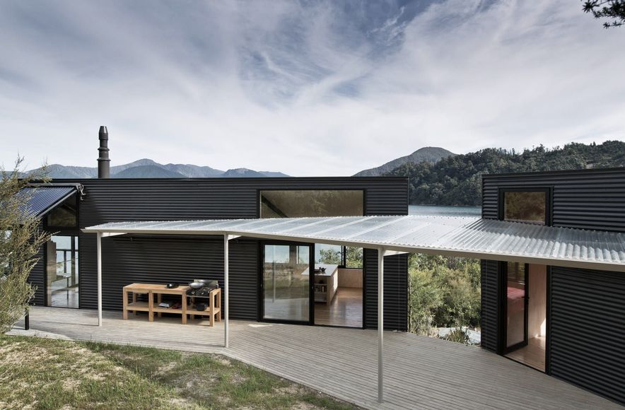 Miro Bay Bach
