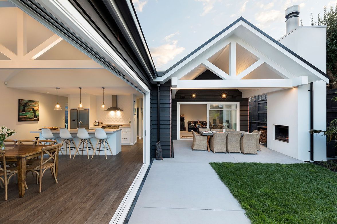 Mount House 1