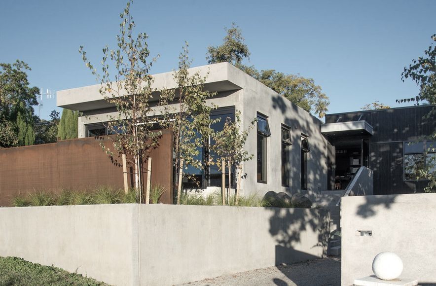 Murdoch Residence