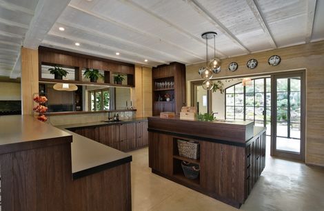 Muriwai Kitchen by Sue Gillbanks