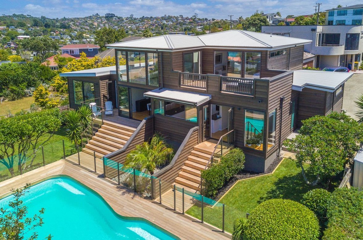 Murrays Bay Home