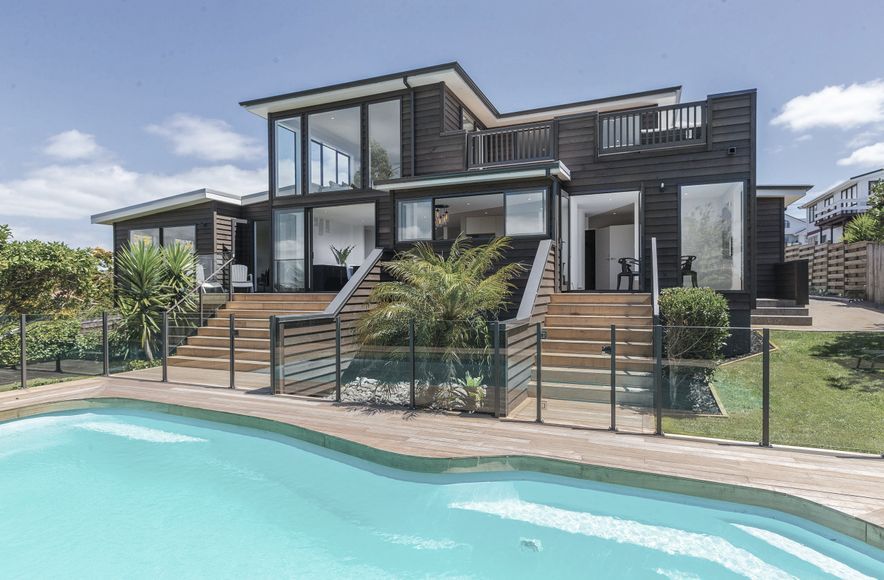 Murrays Bay Home