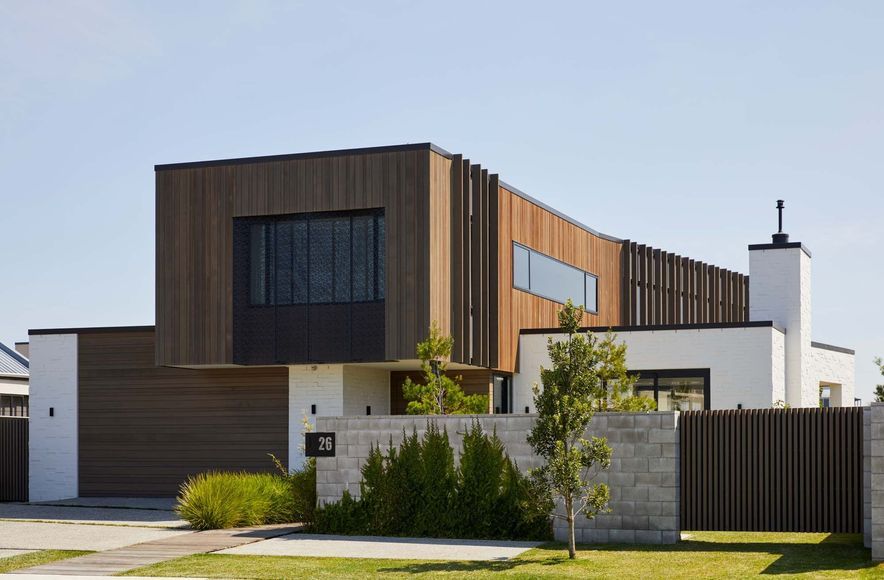 Oceanbeach Road House: a private oasis