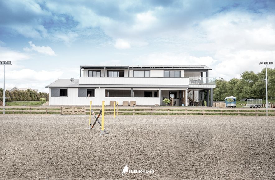 Karaka barn with stables & apartment