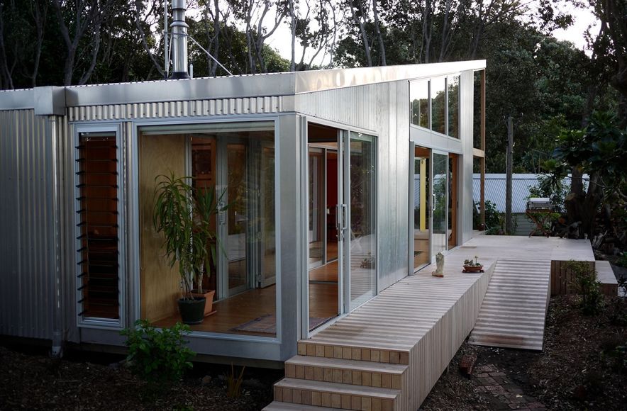 Lloyd Holiday House