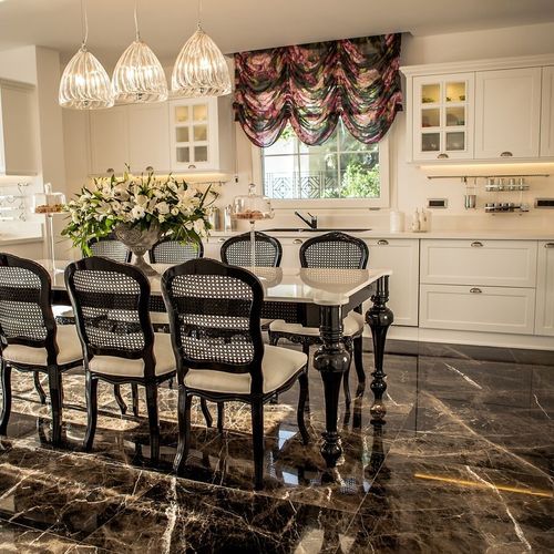 Paella Dining Table