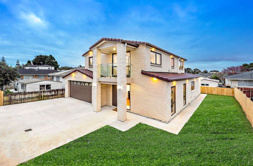 Puhinui Road Houses