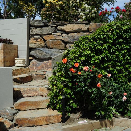 Retaining Wall Rock