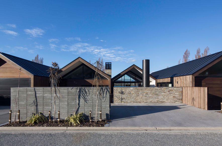 Sunrise Bay House | Warren Mahoney Architects