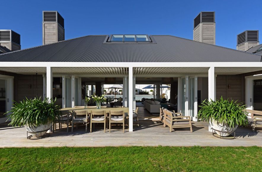 Sandspit House