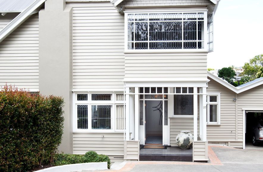 Seaview Road House