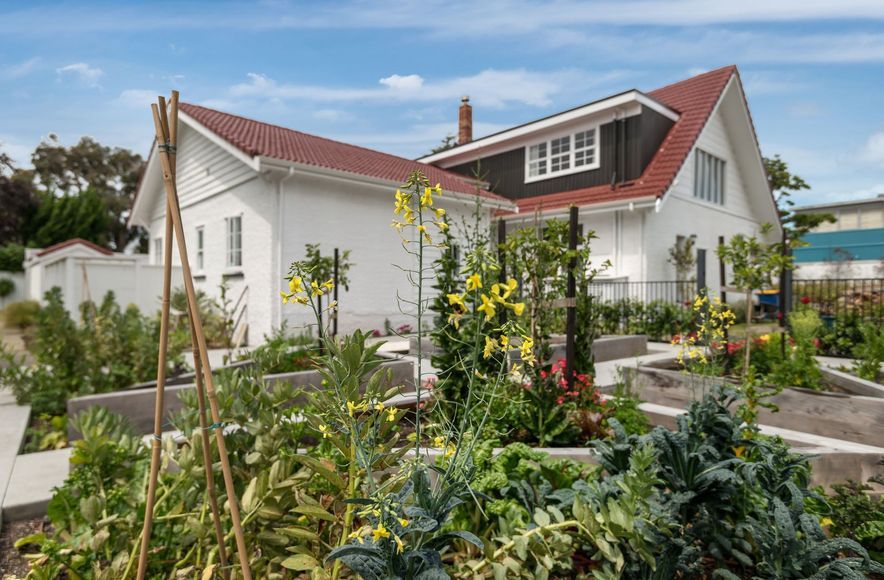 Shakespeare Road Home