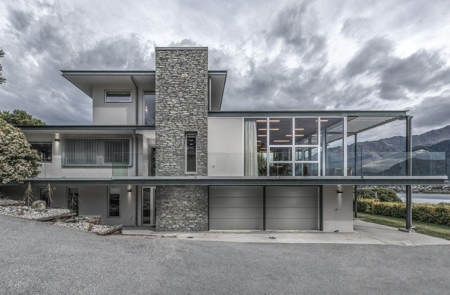 Shimmerlake Residence