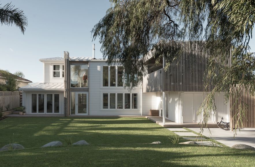 Sunday House
