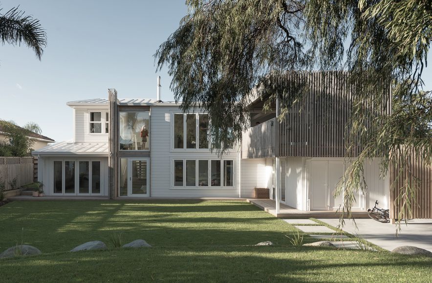 Sunday House