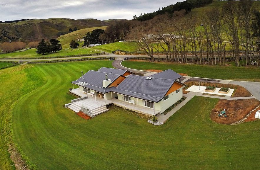 Tai Tapu, Sprawling Country Hideaway