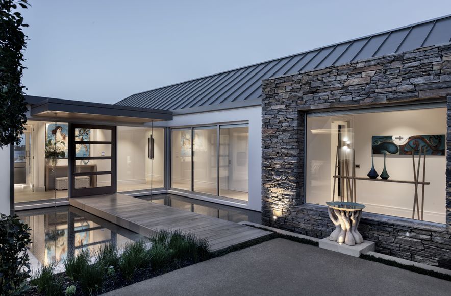Takapuna - Lake House