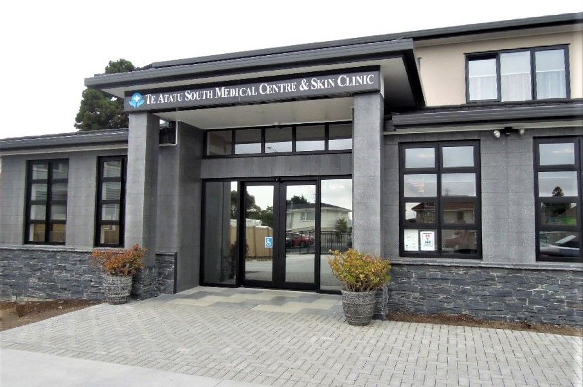 Te Atatu South Medical Centre and Apartments