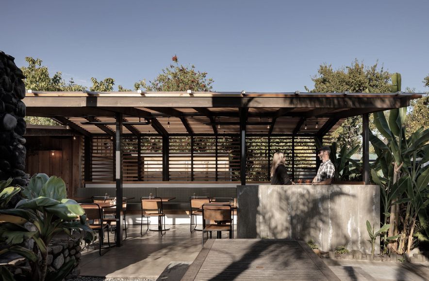 The Front Room Coastal Eatery