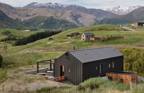 Threepwood Residence