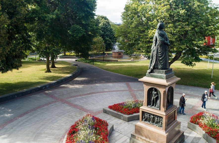 Victoria Square