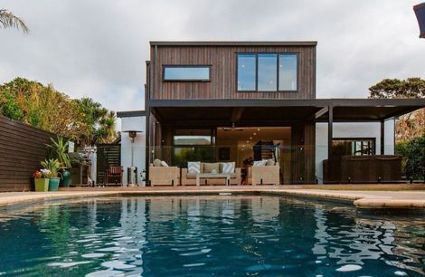 Wainoni House
