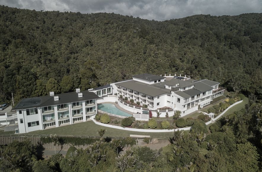 Waitakere Hotel