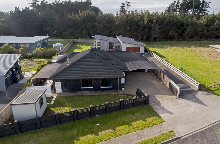 Waitarere Beach Beauty