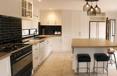 Whakamarama Kitchen II
