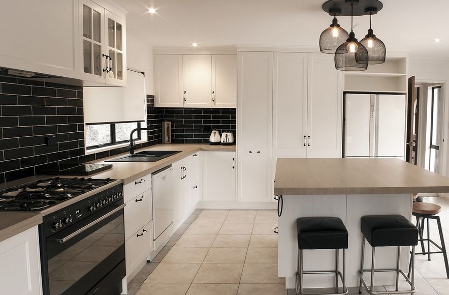 Whakamarama Kitchen II