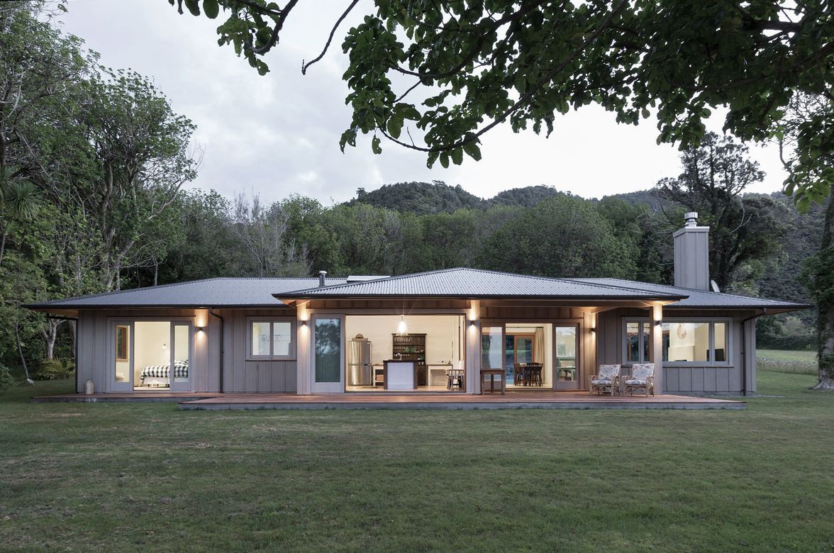 Whanarua Bay Home