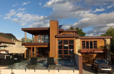 Laird Home