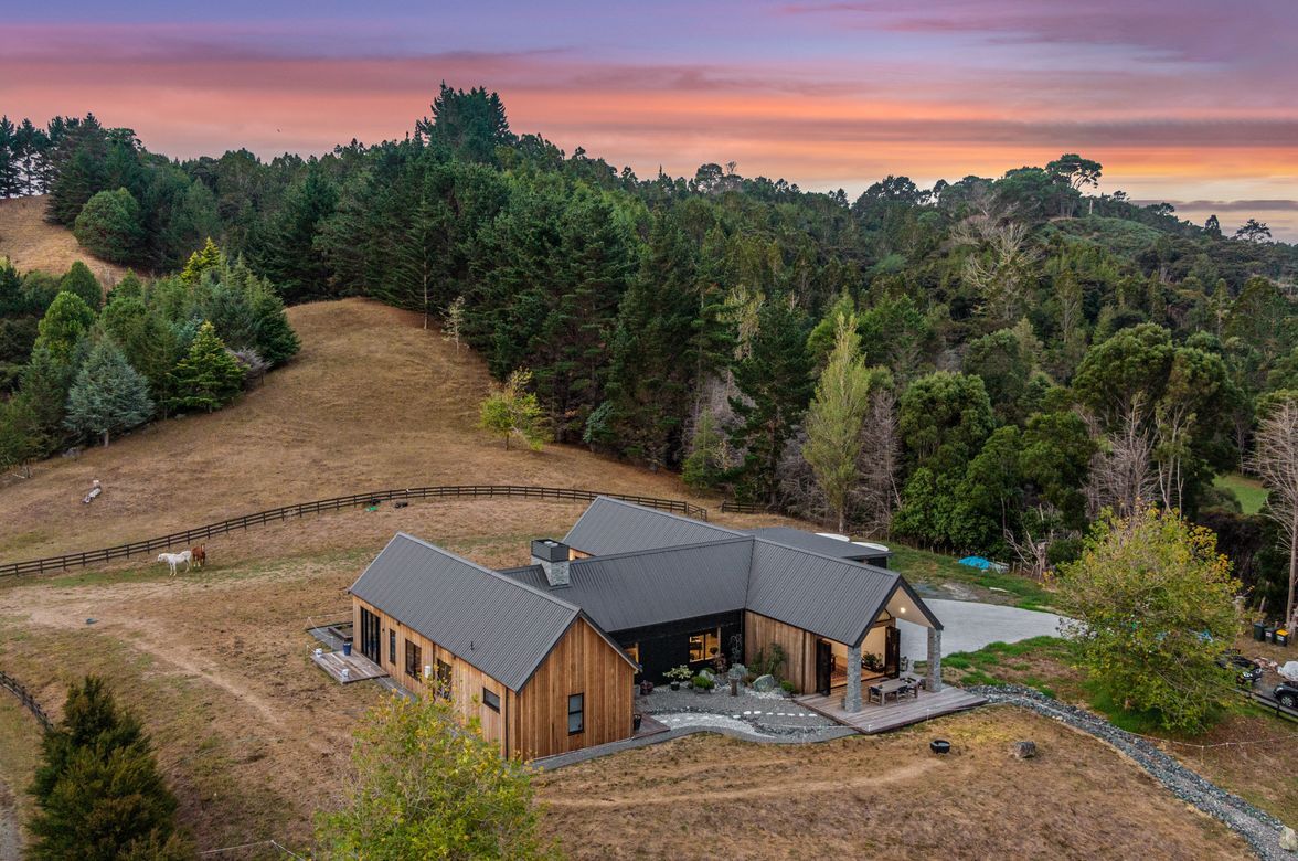 Dairy Flat Home