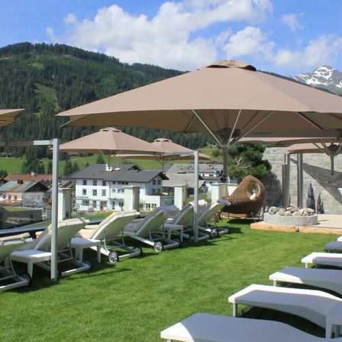 Umbrosa Paraflex Wallmounted Umbrella